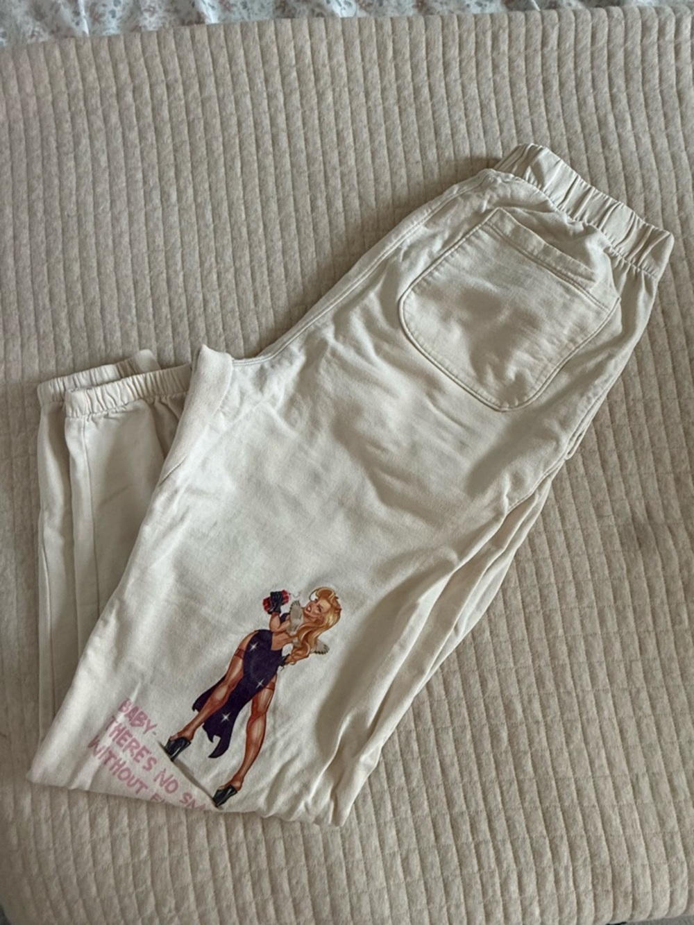 Boys lie cream joggers - sz L